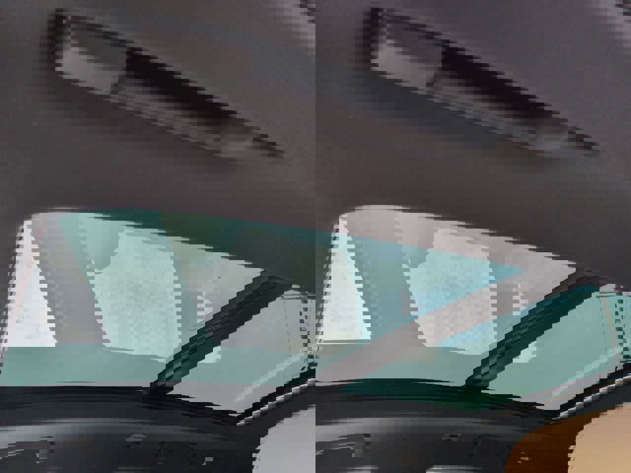 Used 2023 Porsche Macan Turbo image 19