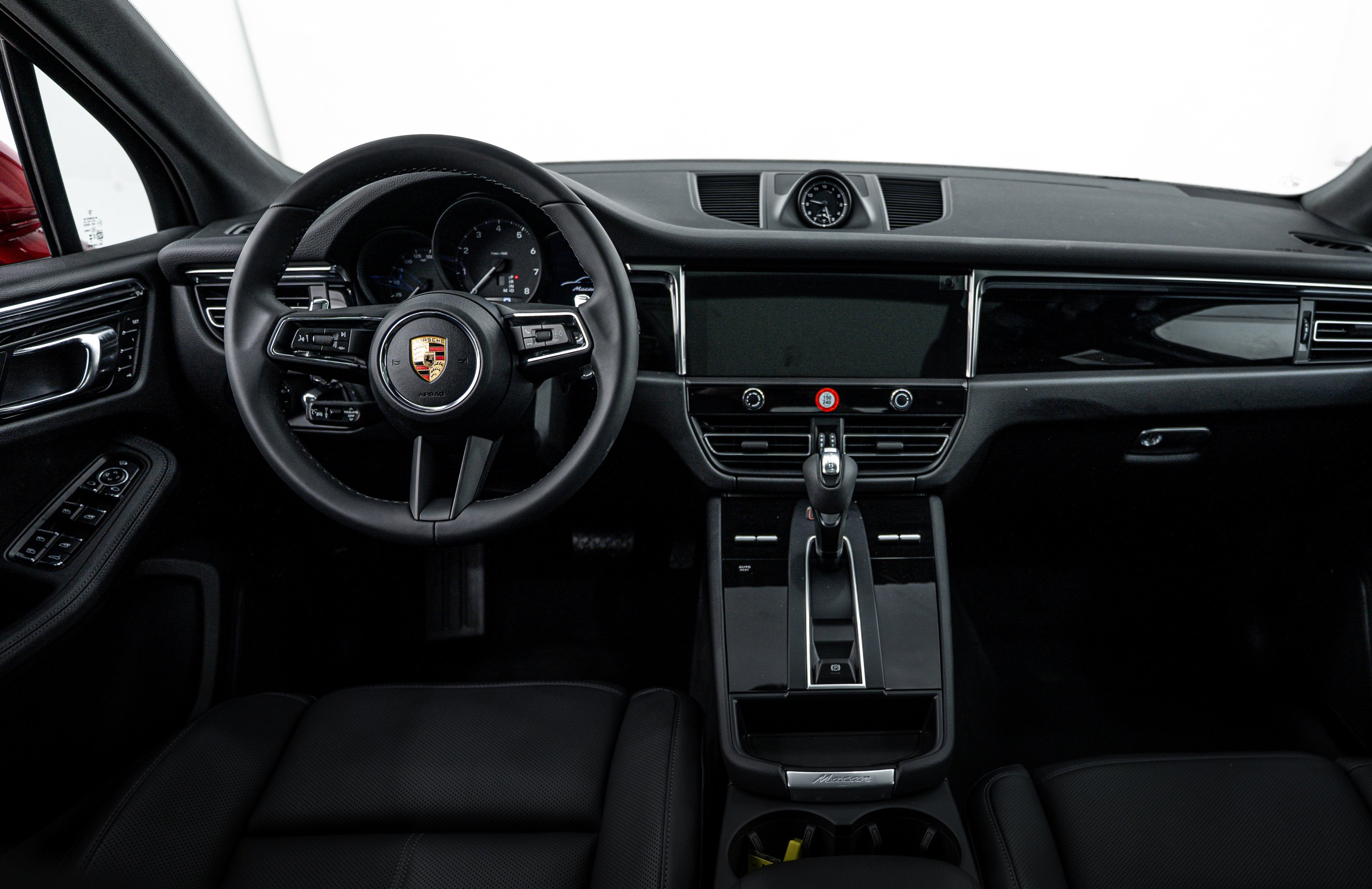 New 2026 Porsche Macan image 13