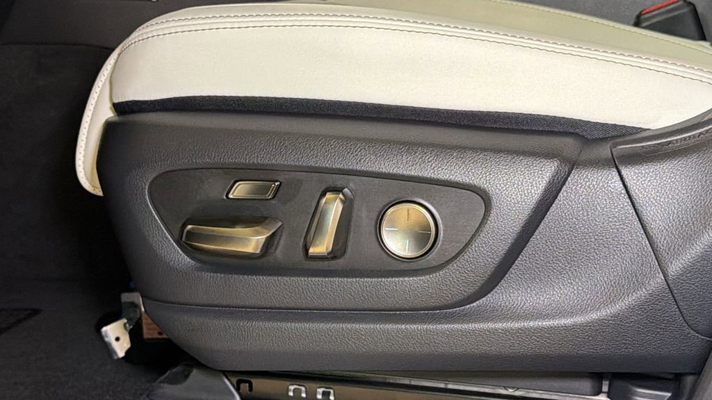 Certified 2024 Lexus LX 600 4WD w/ Appearance Package image 35