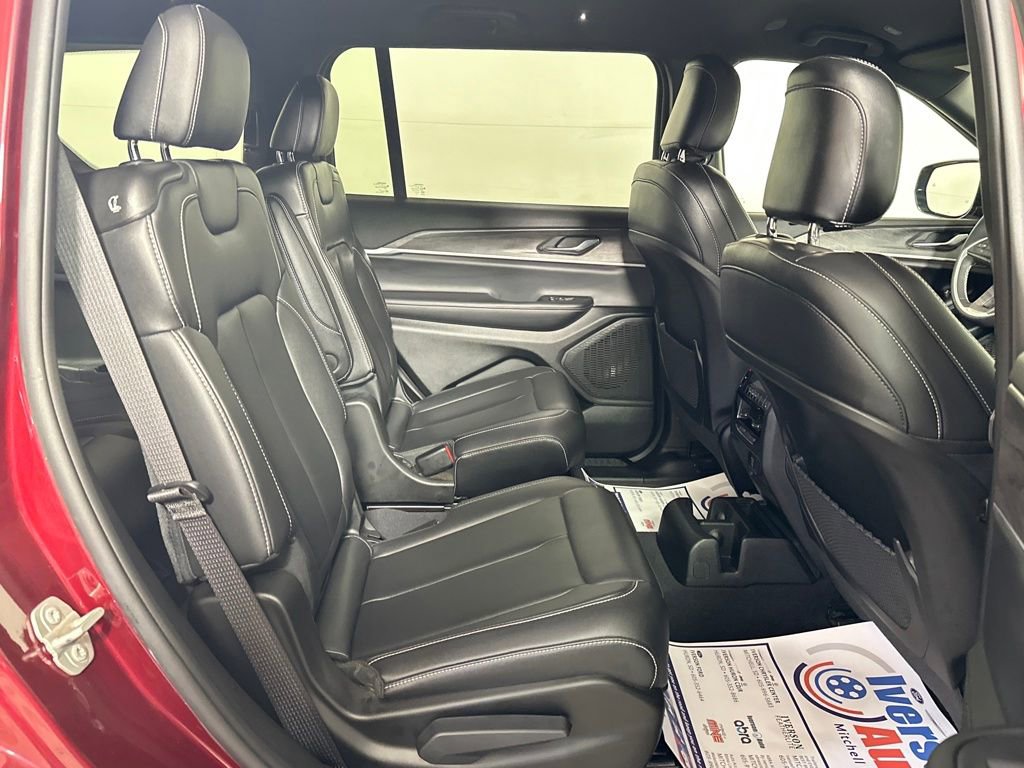 Used 2024 Jeep Grand Cherokee L Limited w/ Trailer Tow Package image 33