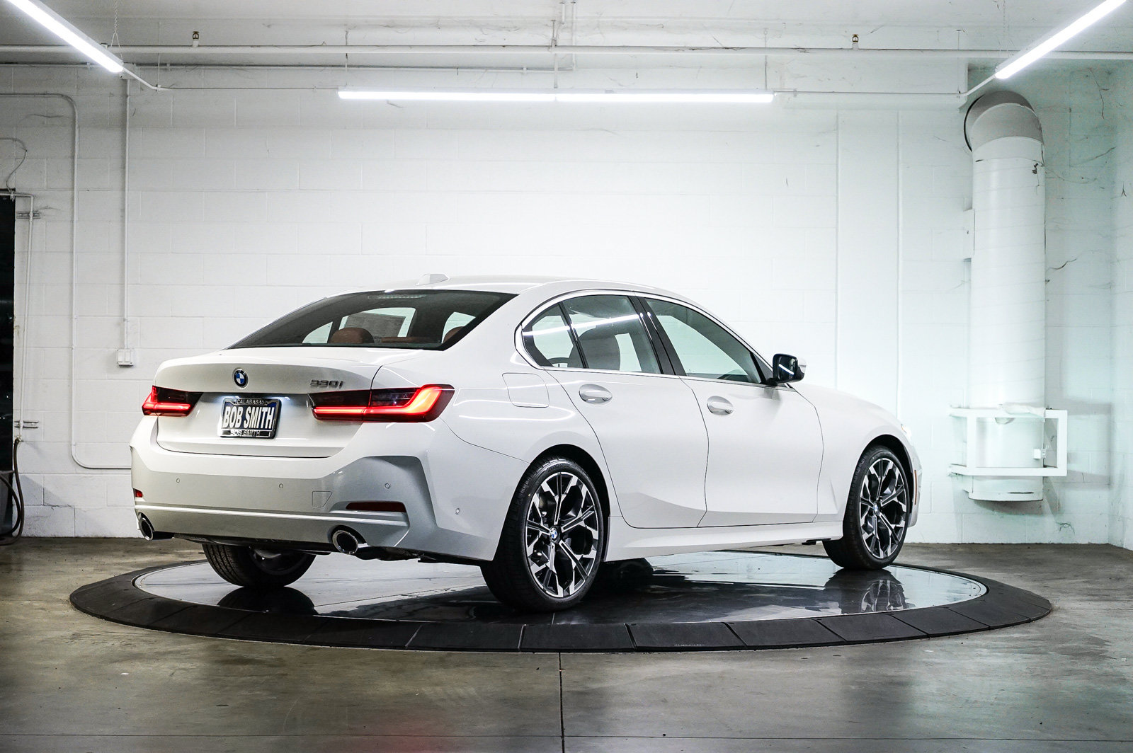 New 2026 BMW 330i Sedan w/ Convenience Package RWD image 6