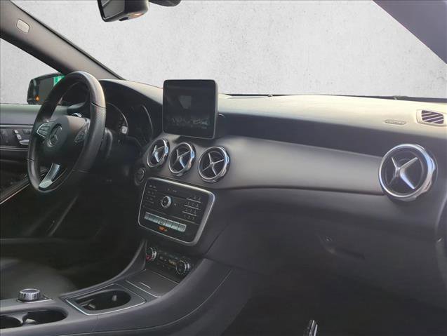 Used 2020 Mercedes-Benz GLA 250 image 24