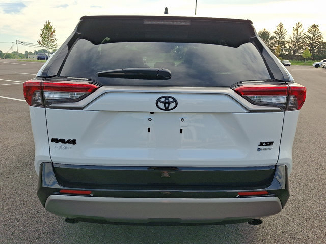 Used 2025 Toyota RAV4 XSE w/ Weather Package AWD/4WD image 6