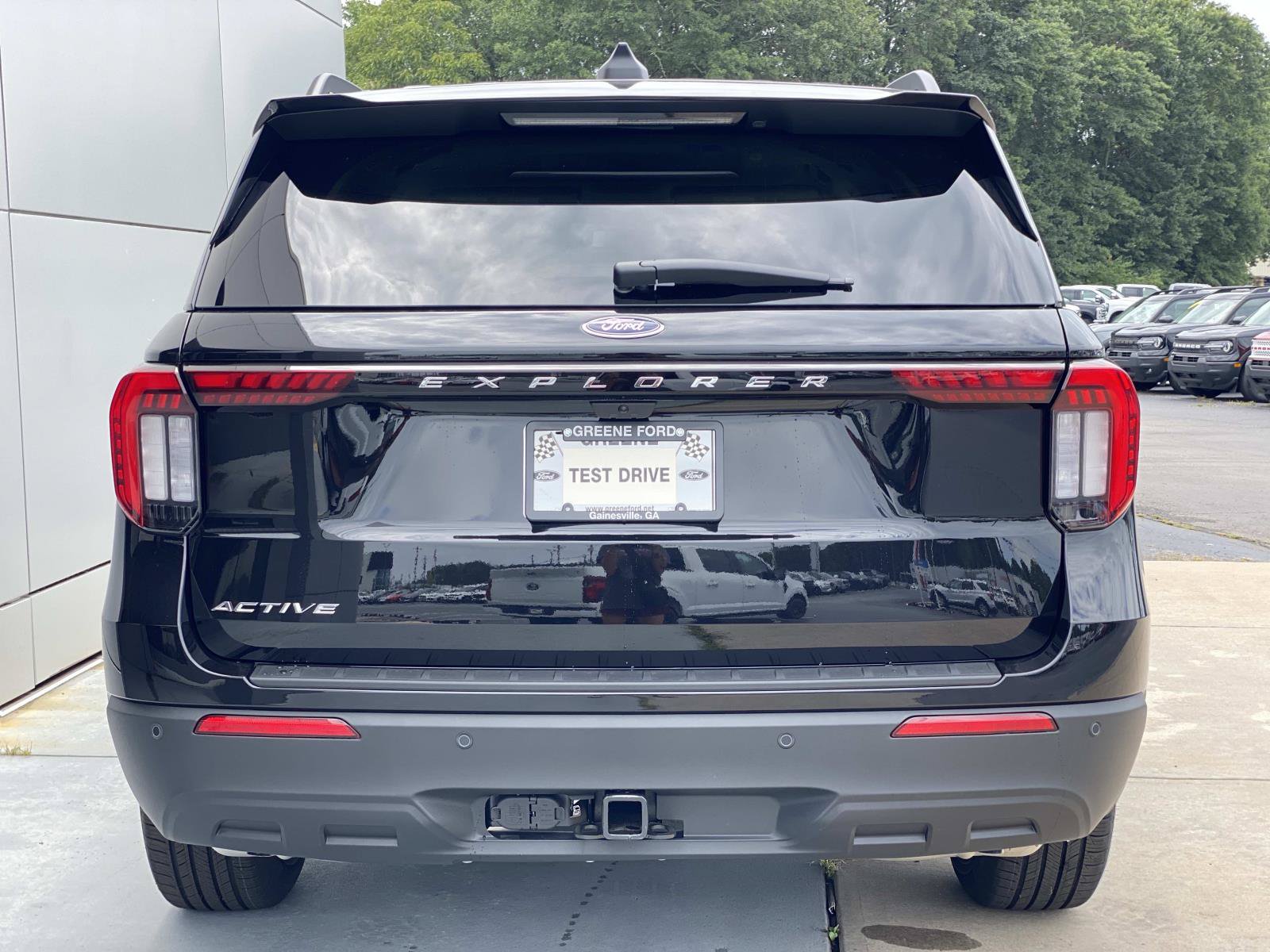 New 2026 Ford Explorer Active RWD image 5