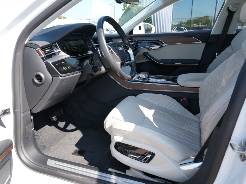 Used 2024 Audi A8 L 3.0T AWD/4WD image 21