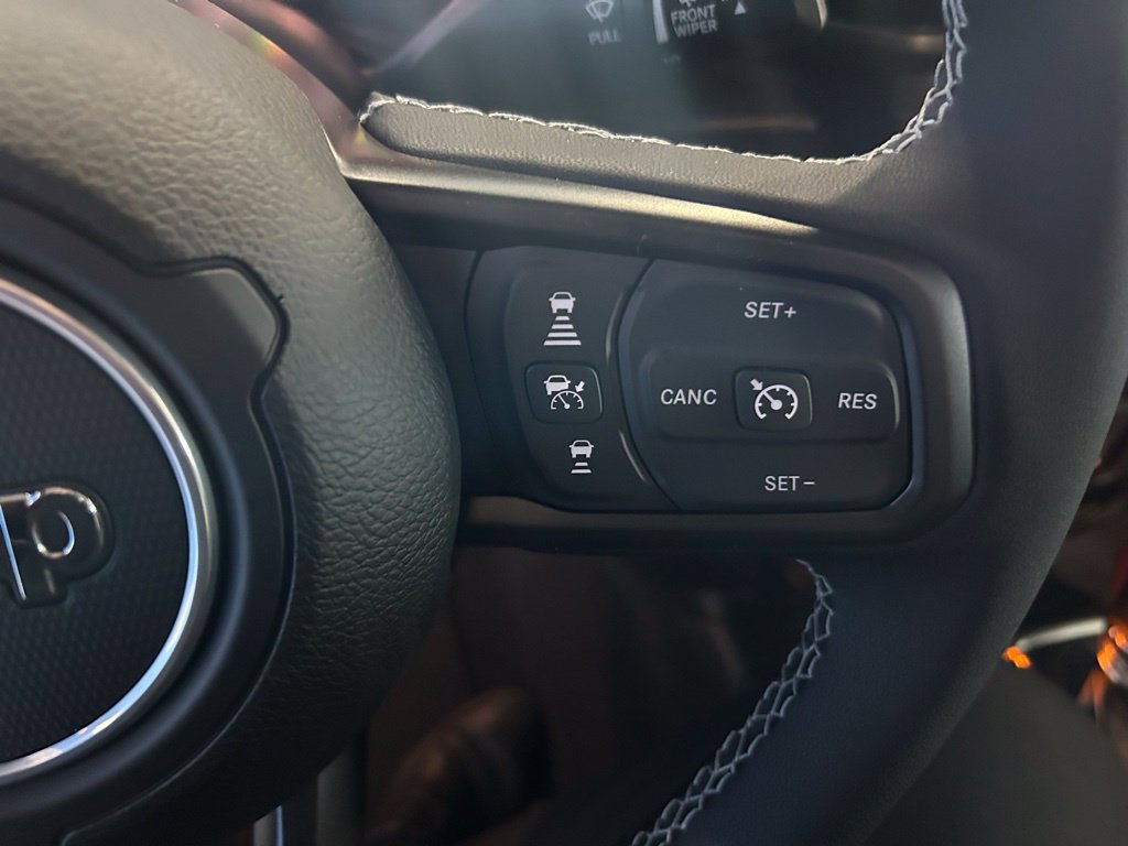 New 2025 Jeep Gladiator Sport AWD/4WD image 20