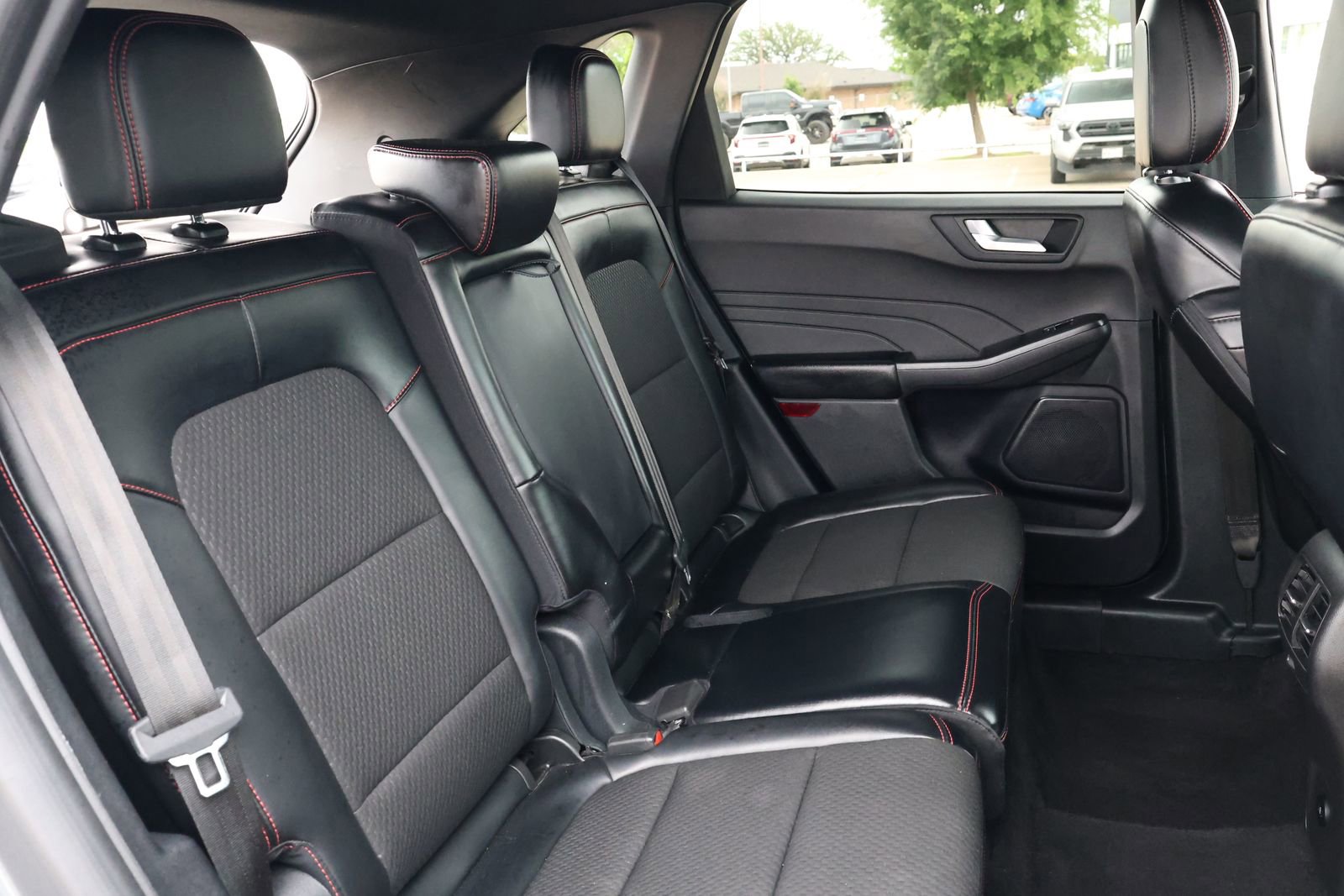 Used 2024 Ford Escape ST-Line AWD/4WD image 33