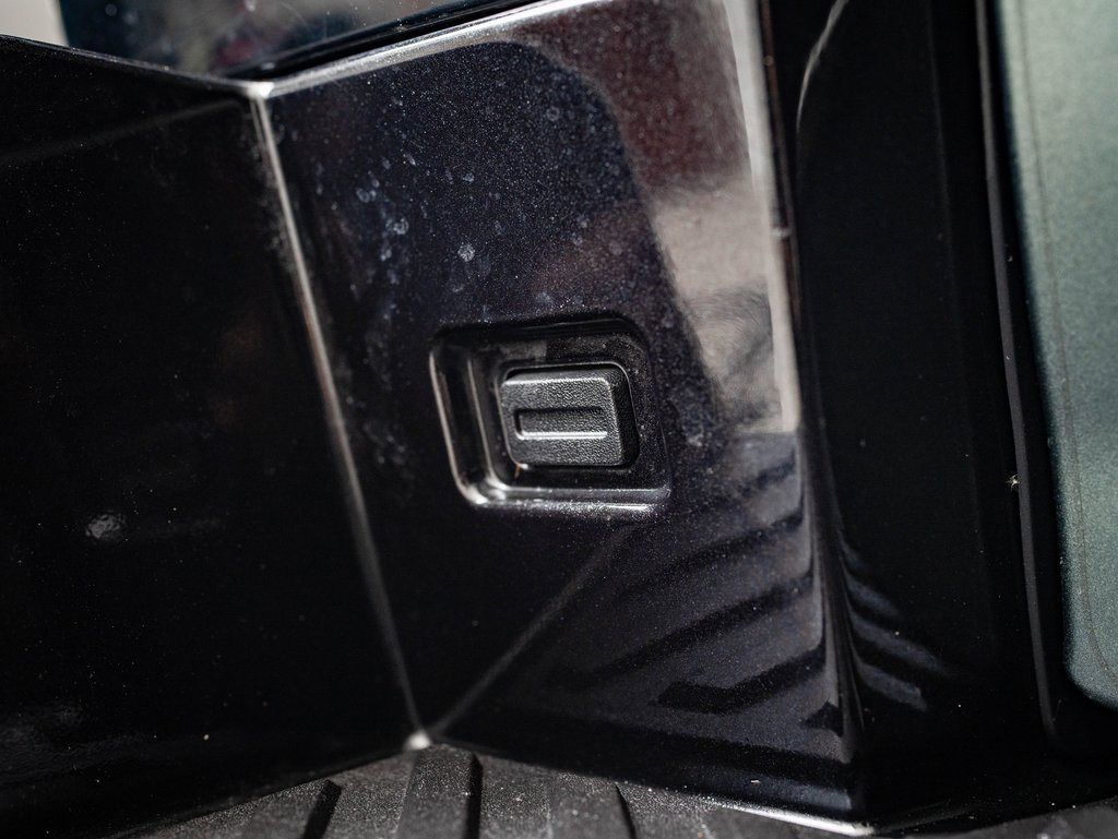 Used 2024 GMC Hummer EV 3X image 24