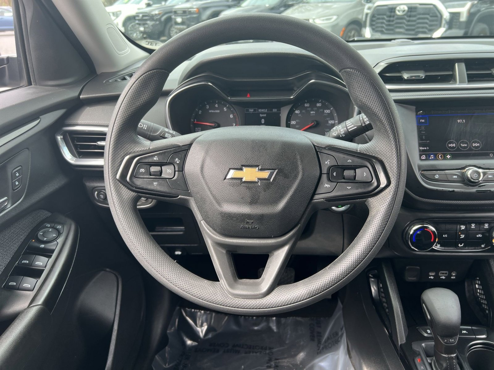 Used 2023 Chevrolet TrailBlazer LT image 16