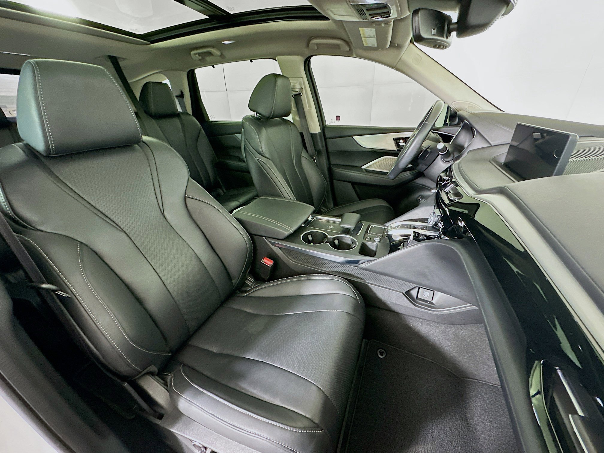 Used 2024 Acura MDX SH-AWD w/ Technology Package image 34