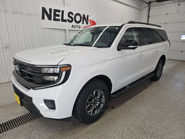 New 2026 Ford Expedition Max Active AWD/4WD image 4
