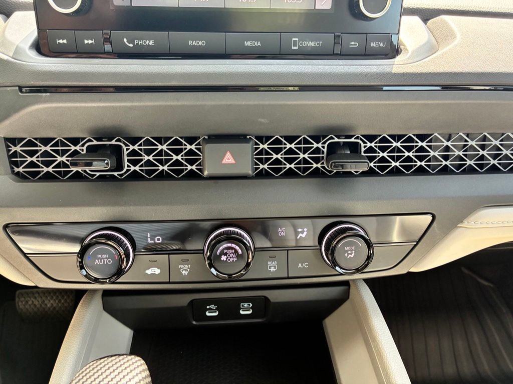 Used 2025 Honda Accord LX image 23