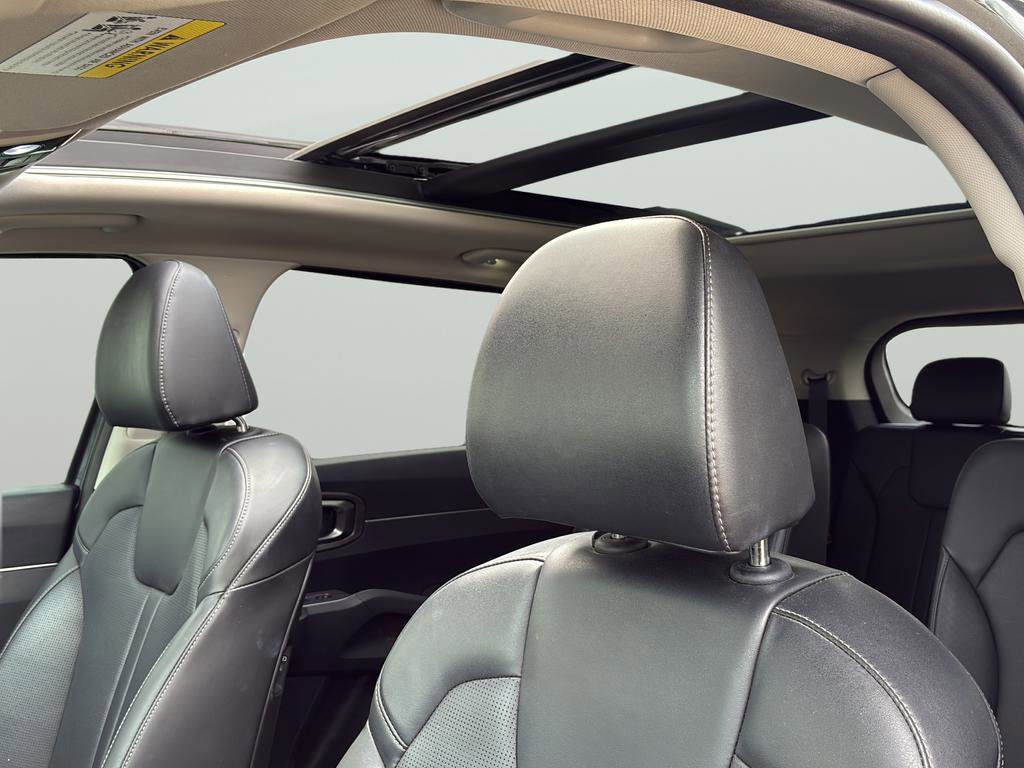 Used 2024 Kia Sorento X-Line EX image 15