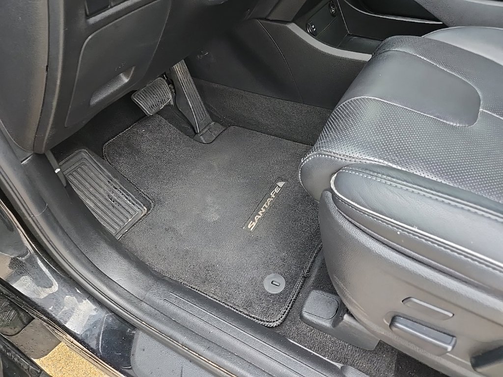 Used 2022 Hyundai Santa Fe Limited FWD image 35