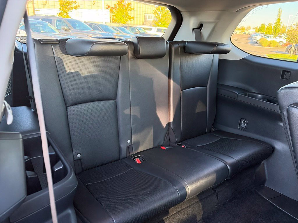 Used 2025 Toyota Grand Highlander AWD image 19