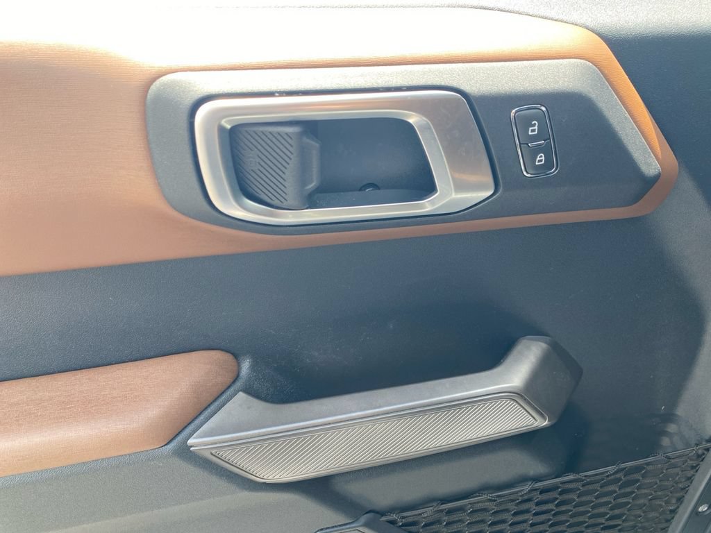 Used 2023 Ford Bronco Outer Banks AWD/4WD image 19