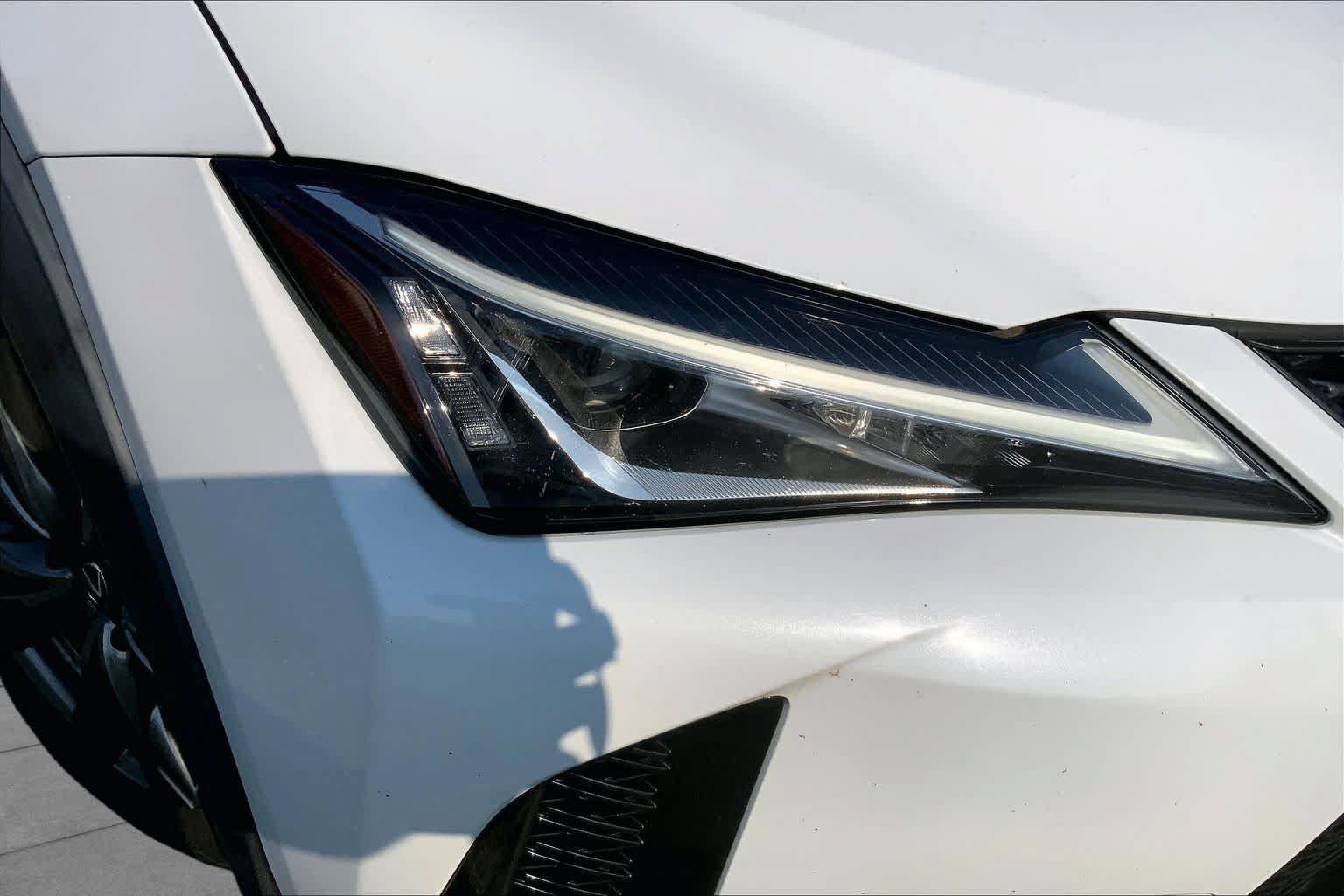 Used 2019 Lexus UX 250h F Sport AWD/4WD image 28