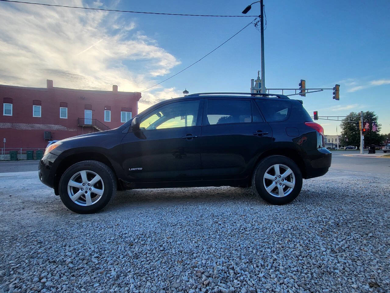 Used 2006 Toyota RAV4 Limited image 2