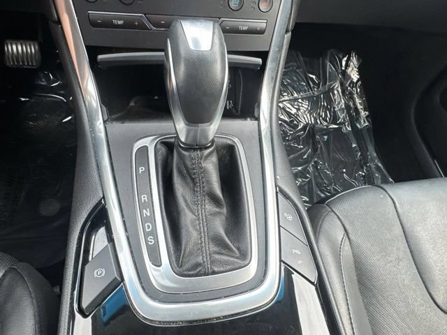 Used 2015 Ford Edge Titanium w/ Equipment Group 302A AWD/4WD image 23