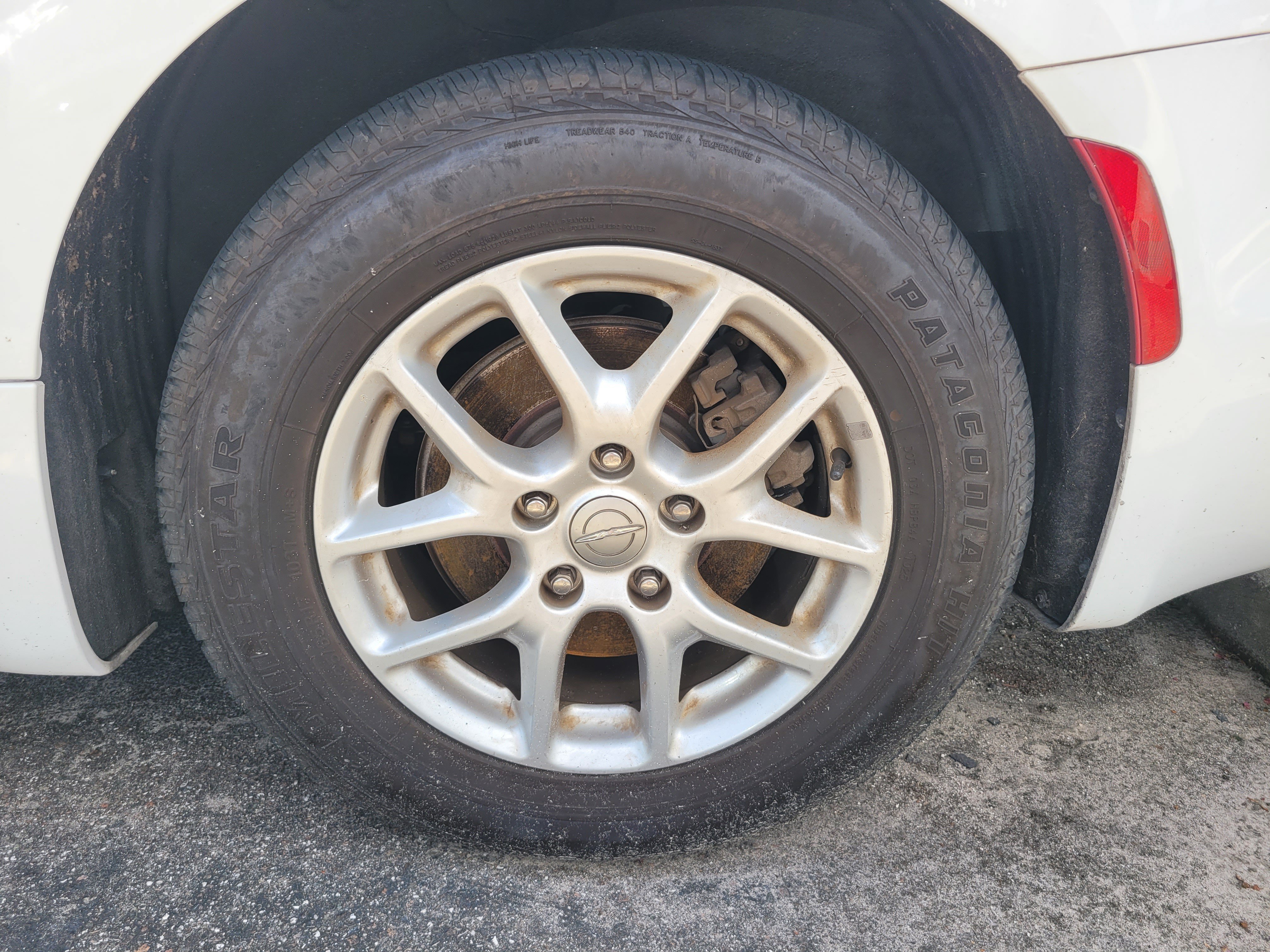 Used 2020 Chrysler Pacifica Touring-L FWD image 7