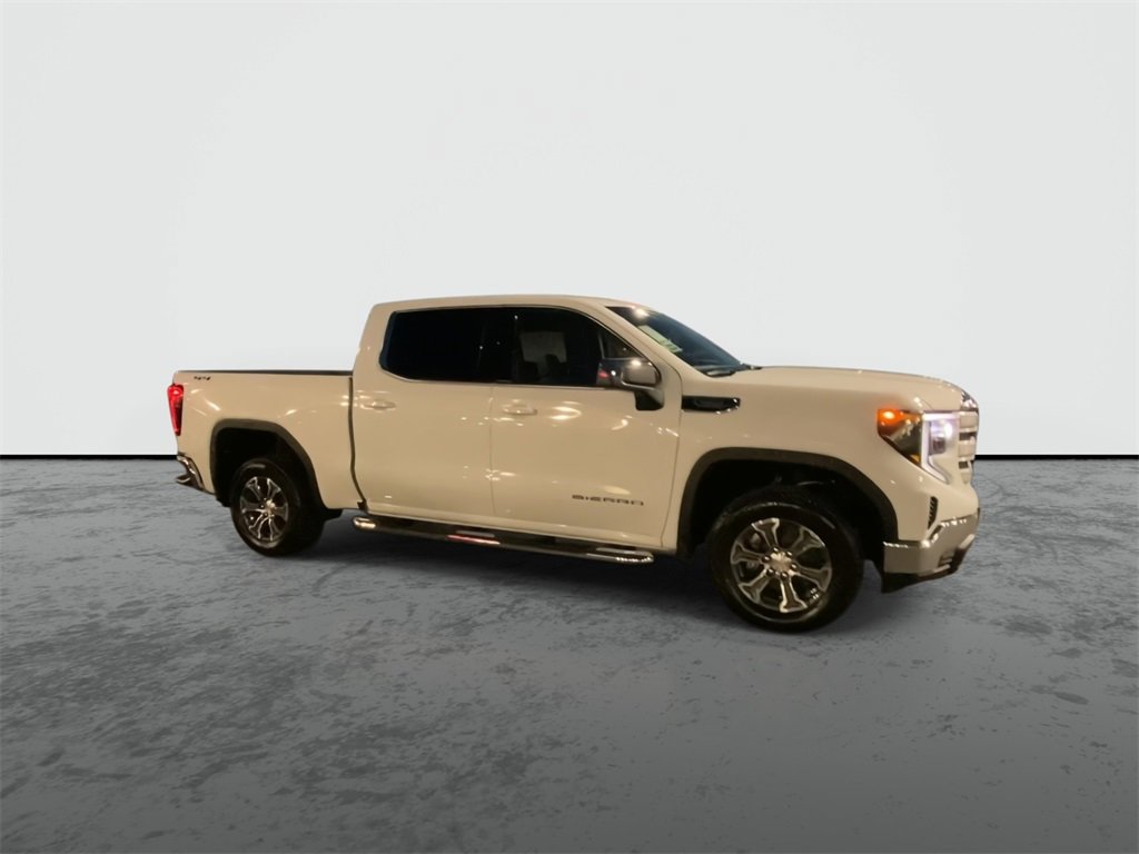 New 2026 GMC Sierra 1500 SLE image 2