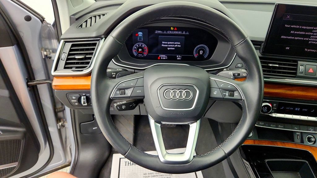 Used 2023 Audi Q5 2.0T Premium Plus w/ Premium Plus Package AWD/4WD image 13