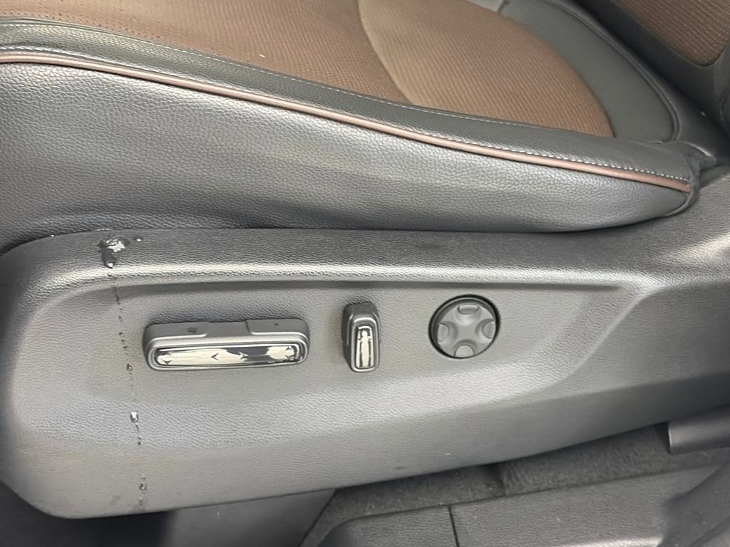 Used 2025 Honda Odyssey Elite image 25