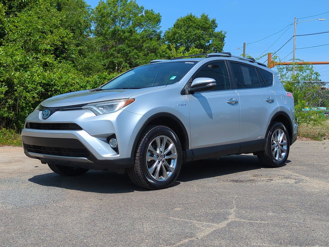 Used 2016 Toyota RAV4 Limited AWD/4WD image 2