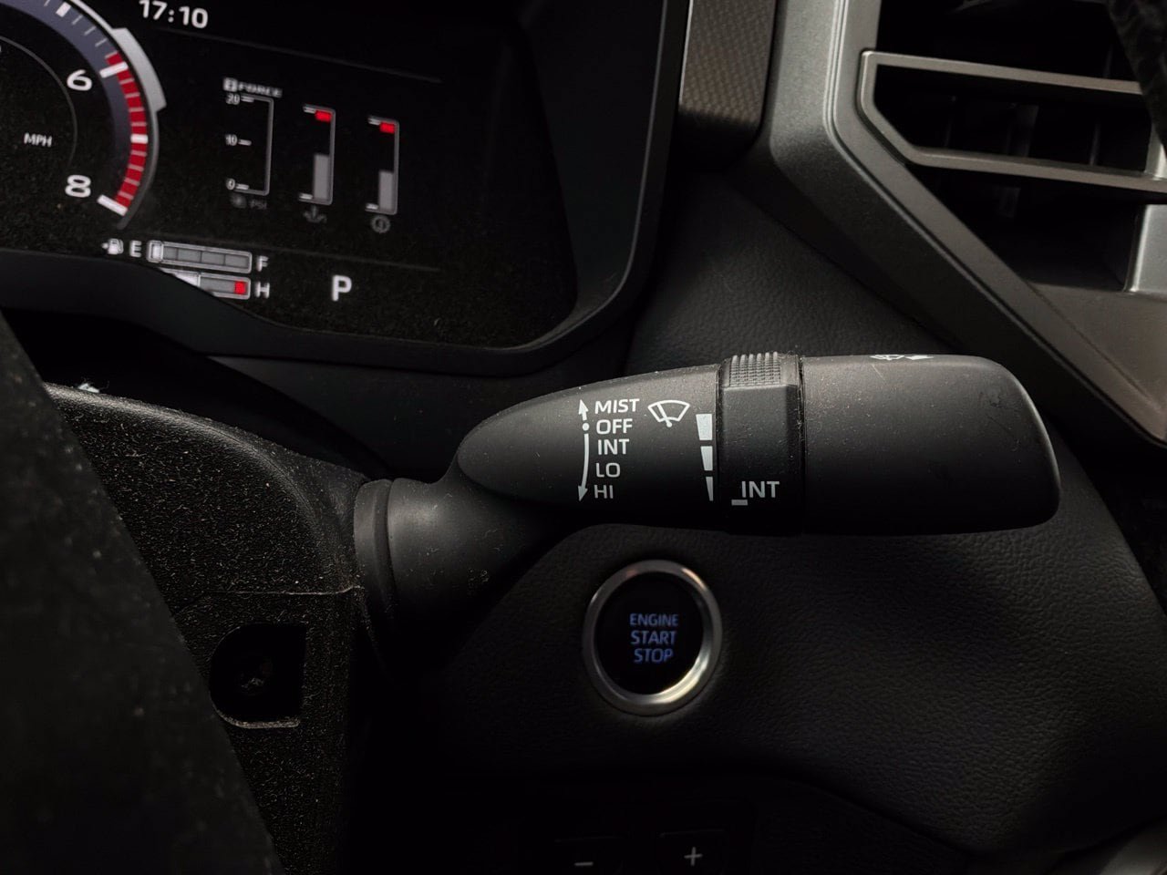 Used 2024 Toyota Tundra Limited AWD/4WD image 47
