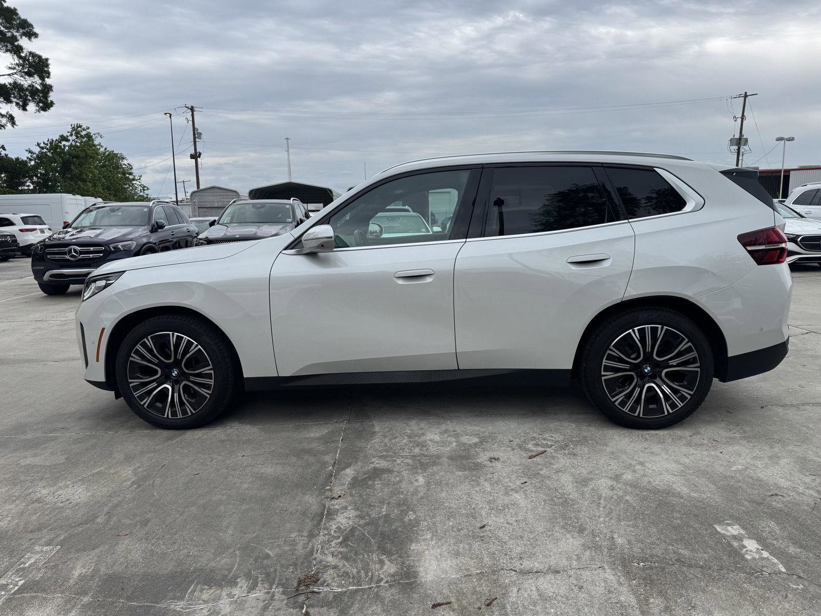 Used 2025 BMW X3 xDrive30i w/ Premium Package image 15