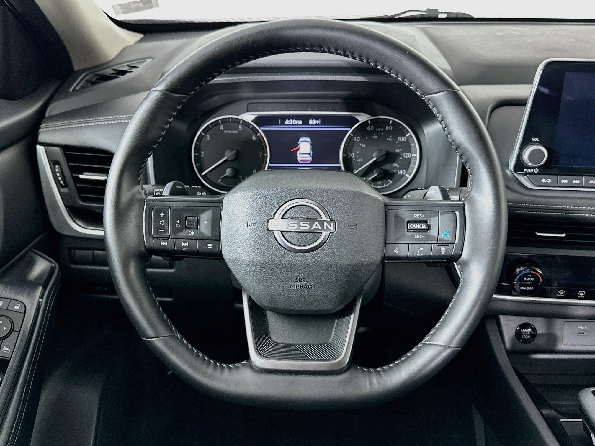 Used 2025 Nissan Rogue SV AWD/4WD image 18