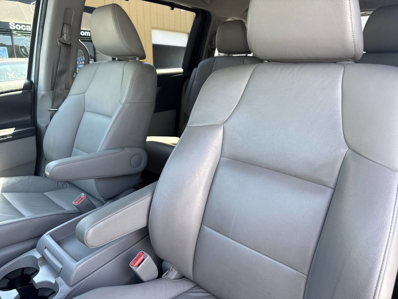 Used 2012 Honda Odyssey EX-L image 16