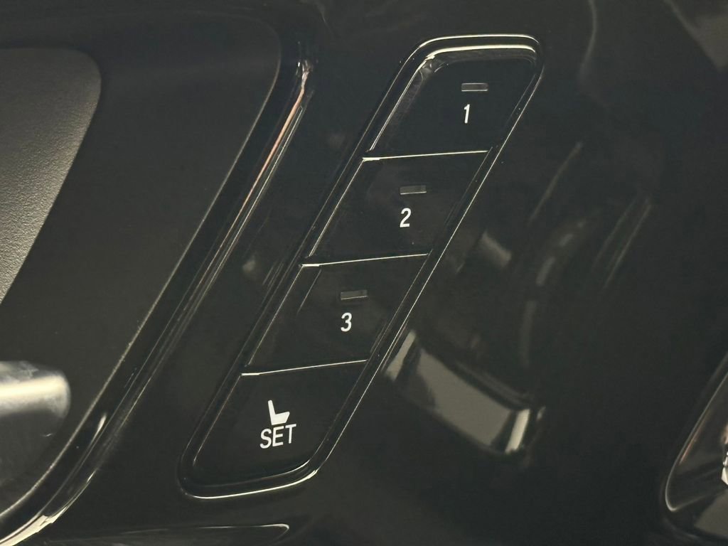 Used 2023 Acura MDX A-Spec image 41