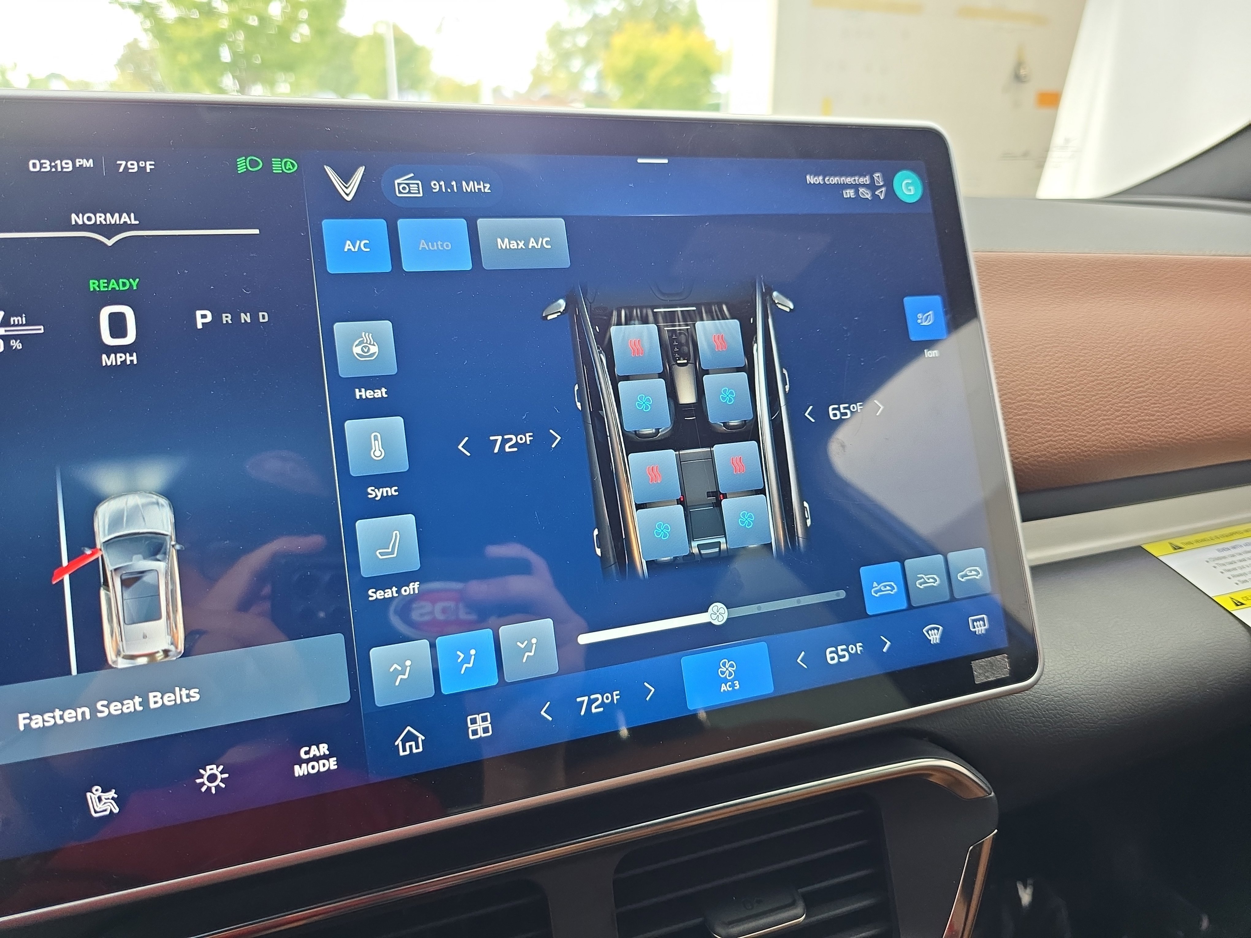 New 2025 VinFast VF 8 Plus image 22