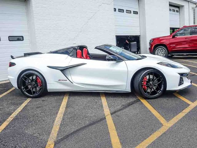 New 2027 Chevrolet Corvette Z06 w/ Battery Protection Package RWD image 4
