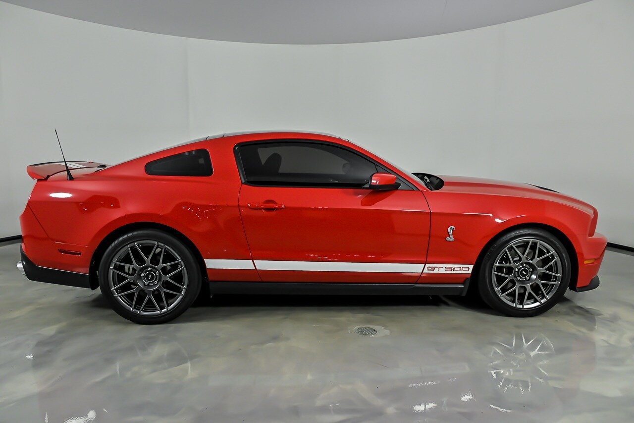 Used 2011 Ford Mustang Shelby GT500 w/ SVT Performance Pkg RWD image 11