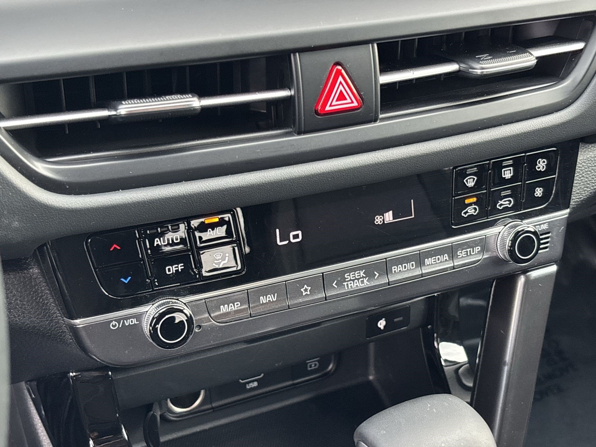 Used 2025 Kia Seltos EX FWD image 16