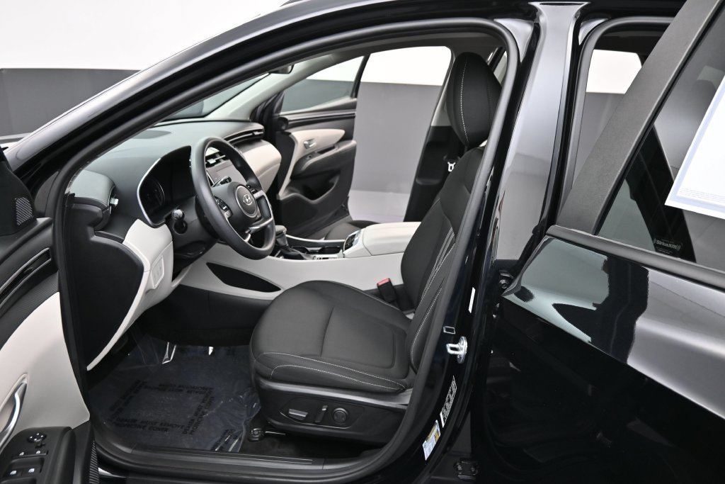 Certified 2024 Hyundai Tucson SEL AWD/4WD image 12