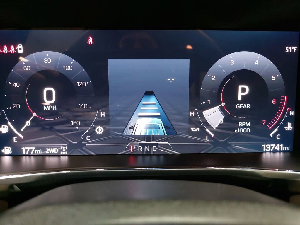 Used 2024 GMC Canyon Denali image 18