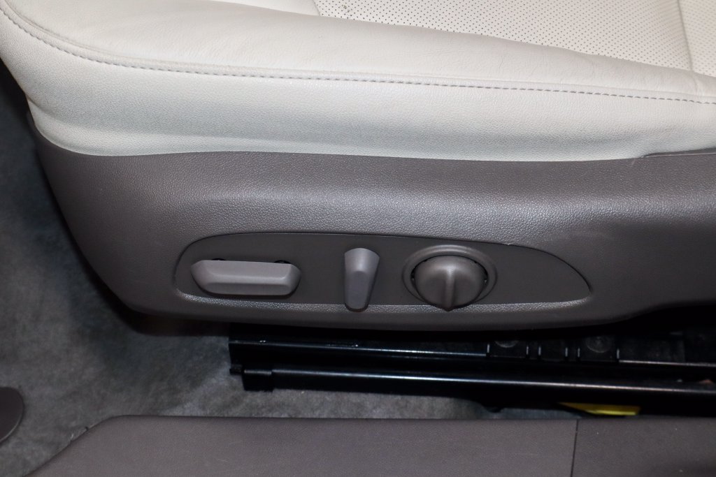 Used 2024 Chevrolet Malibu LT FWD image 25