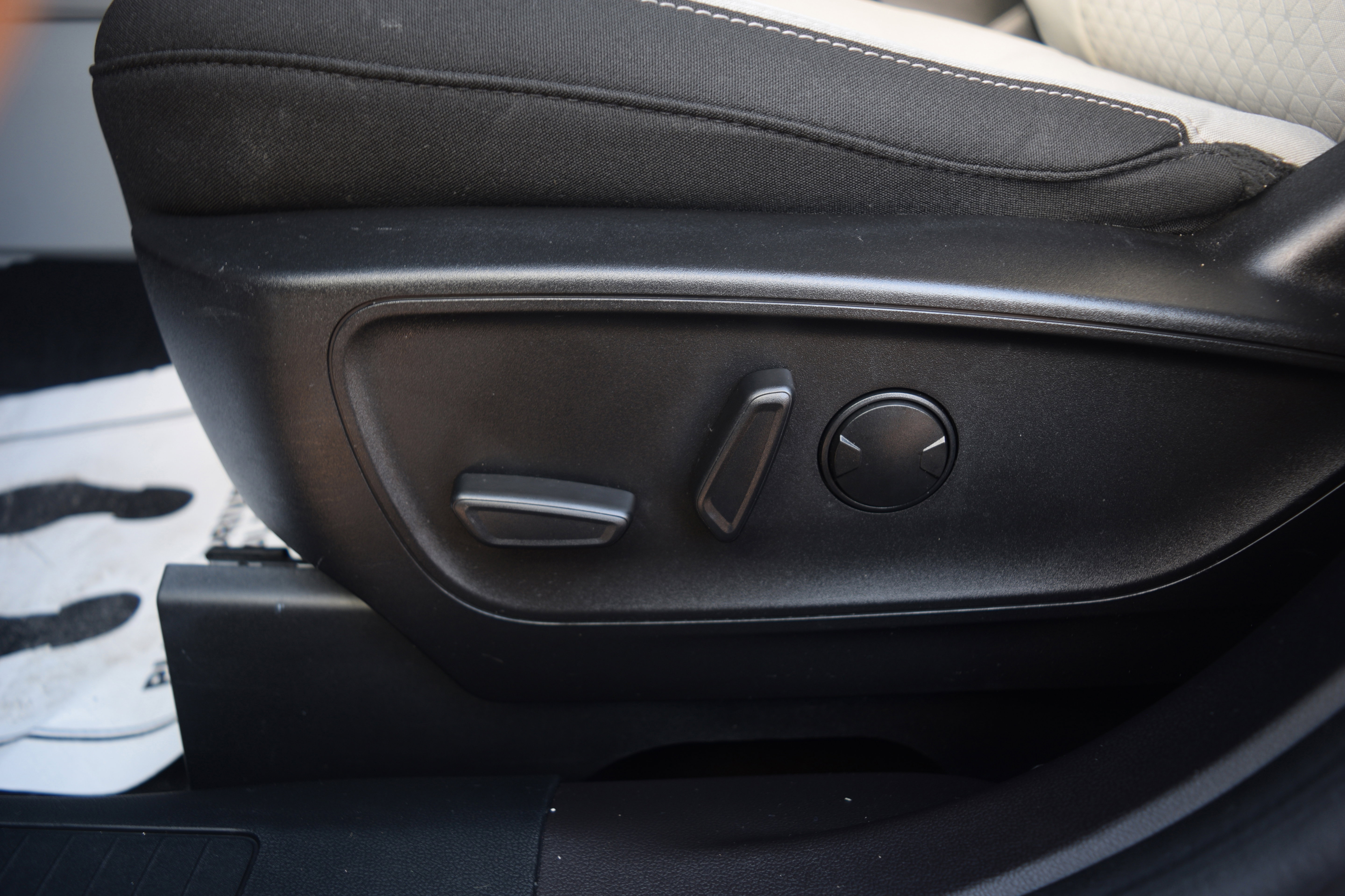 Used 2023 Ford Escape Active w/ Tech Pack #2 image 19