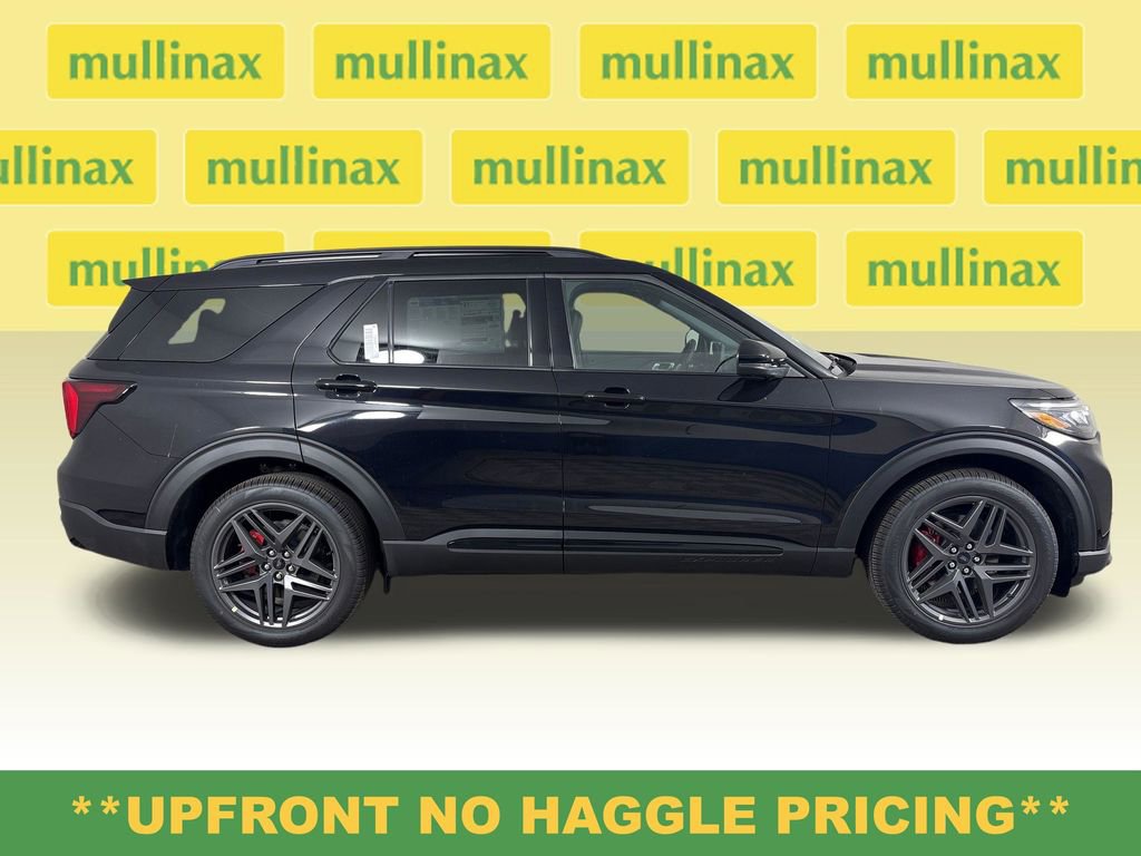 New 2026 Ford Explorer ST RWD image 2