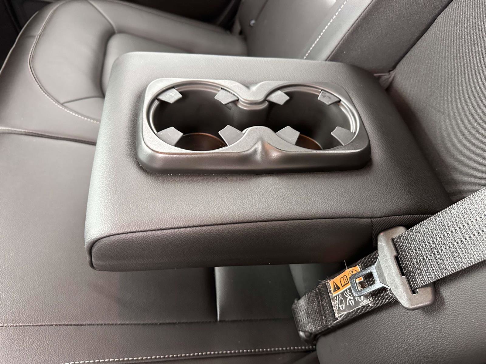 Used 2022 Chevrolet Colorado Z71 AWD/4WD image 14