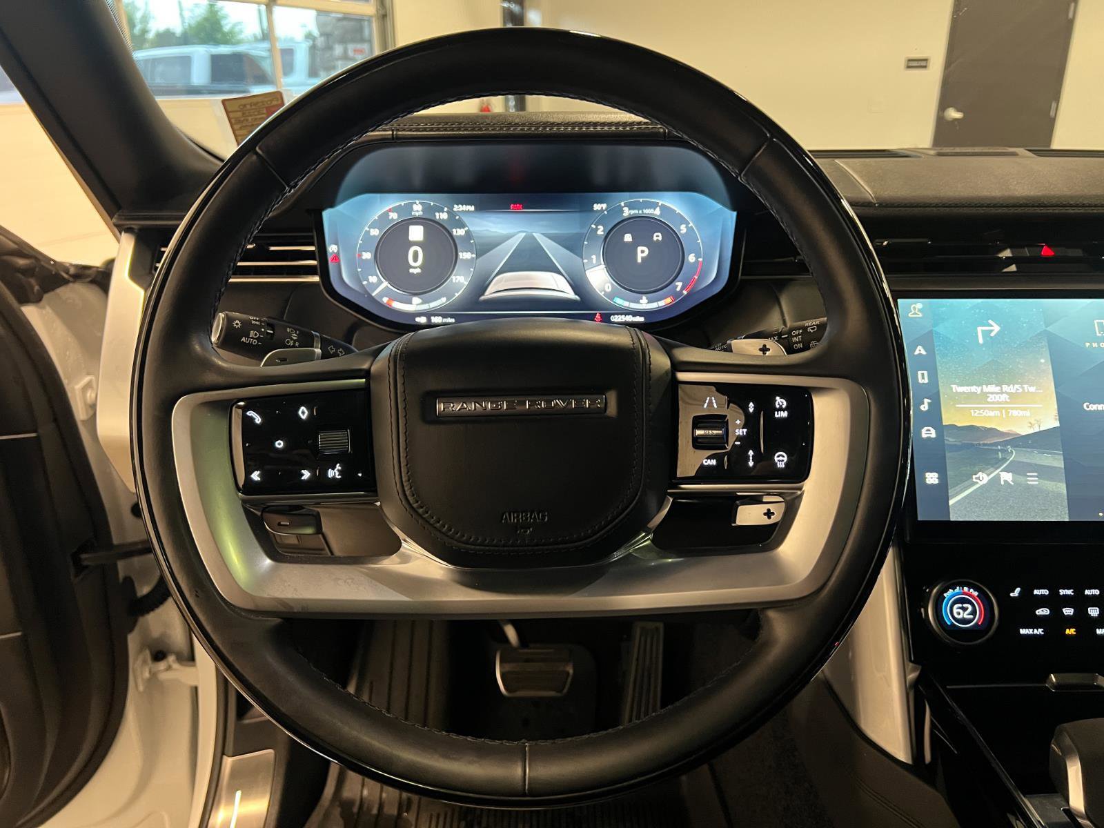 Used 2023 Land Rover Range Rover Autobiography AWD/4WD image 11