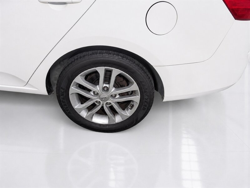 Used 2011 Kia Forte EX w/ Premium Pkg FWD image 26