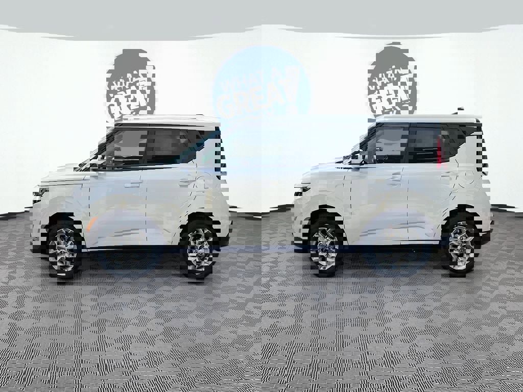 New 2025 Kia Soul LX w/ LX Technology Package image 8