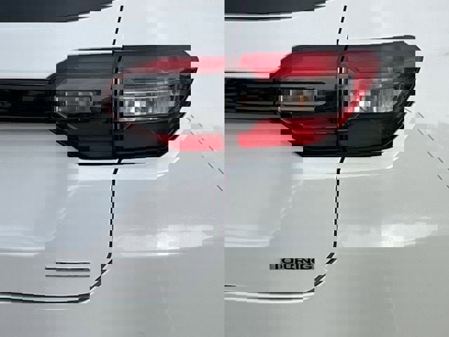 New 2025 Honda Pilot Touring image 7