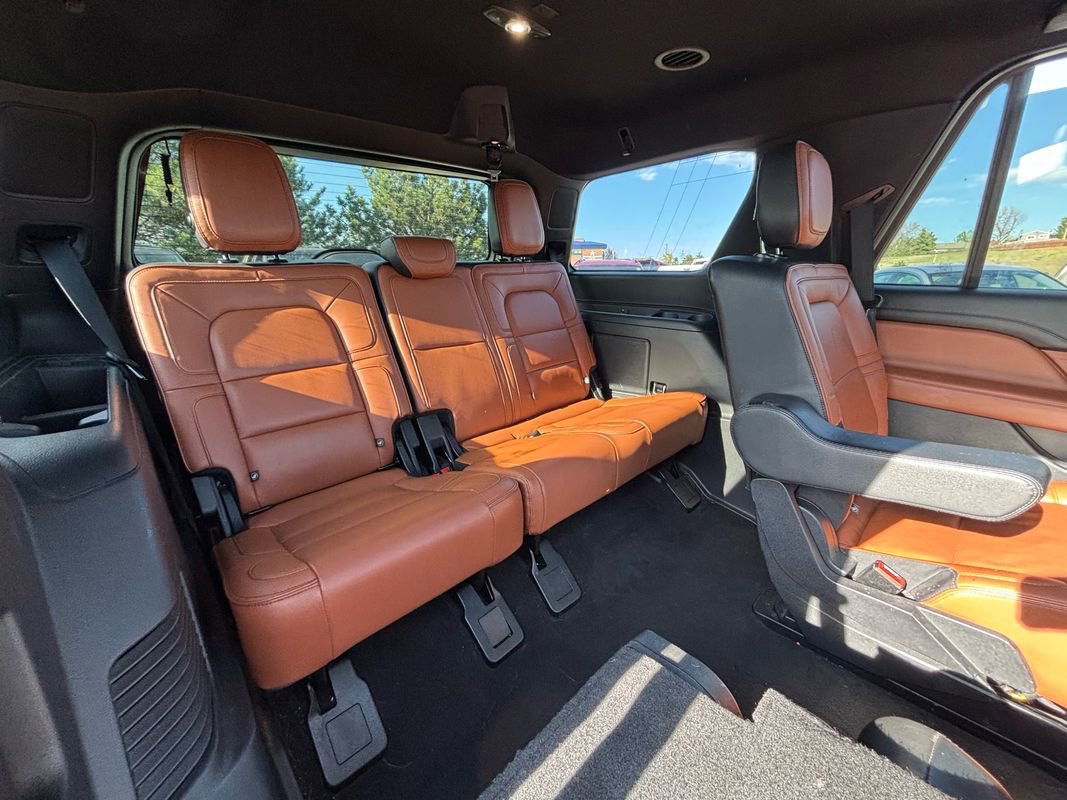 Used 2018 Lincoln Navigator Reserve w/ Technology Package AWD/4WD image 29