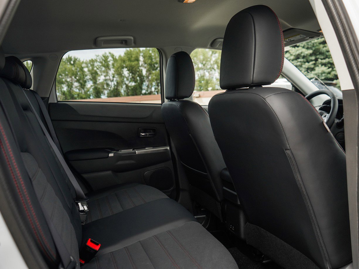 New 2025 Mitsubishi Outlander Sport SE image 11