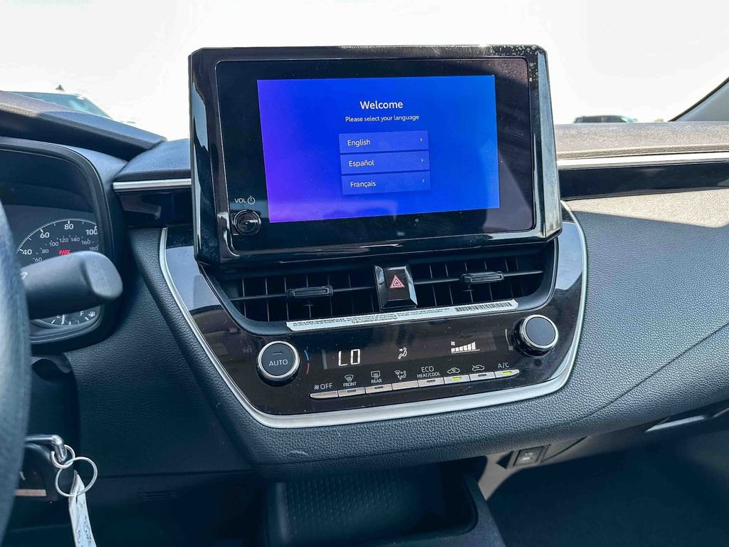 Certified 2024 Toyota Corolla LE image 28